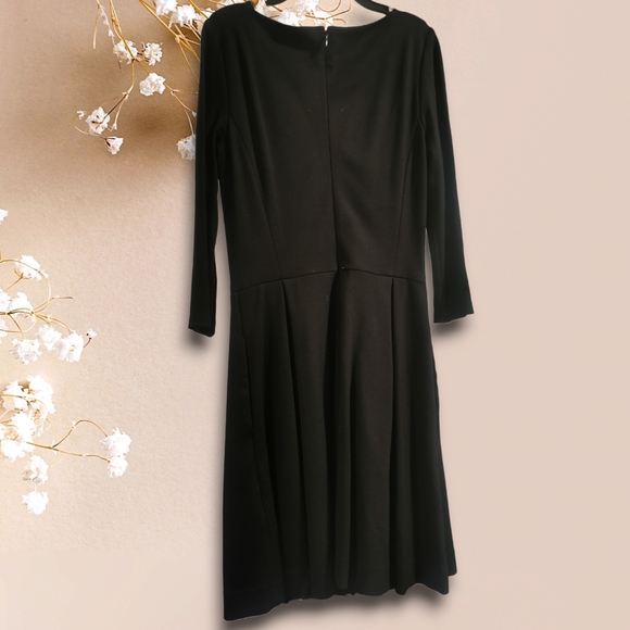 Banana Republic black stretch pleated skater dress 0P - Picture 2 of 2